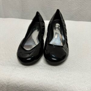 Jessica Simpson Black patent shoes flats size 7.5